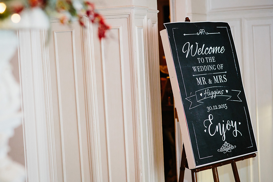 Castle Bellingham wedding by Lauren Rutherford Photography