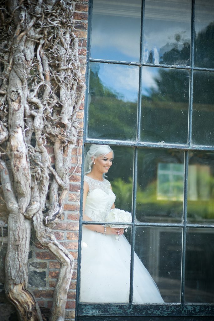 Summer wedding at Tullyglass House Hotel by Ewan Harkness Photography