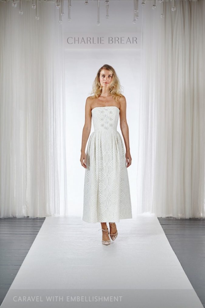 Short wedding dress, perfect for summer brides
